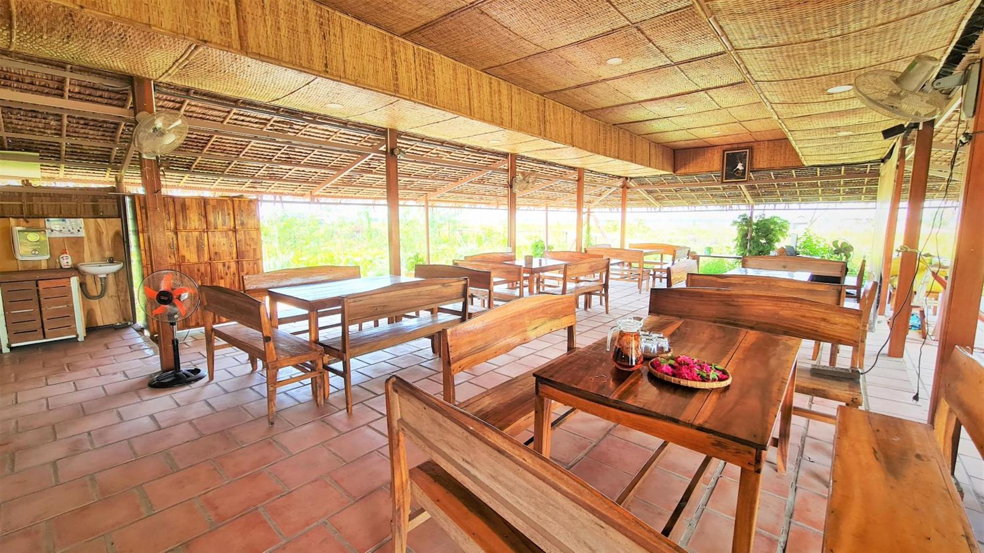 Viet Mekong Farmstay Tram Chim Exterior photo