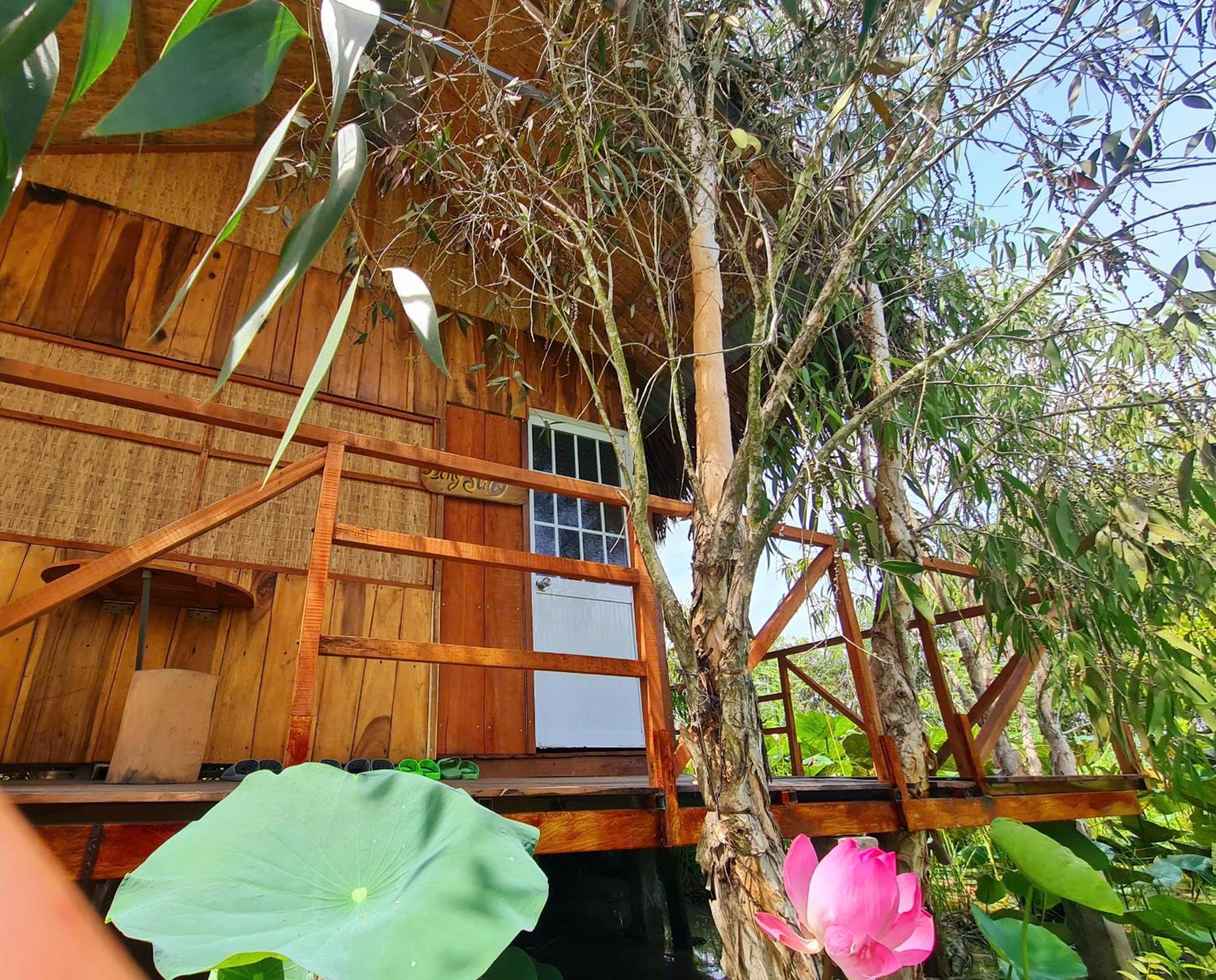 Viet Mekong Farmstay Tram Chim Exterior photo